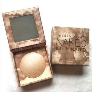 NEW Urban Decay Naked Illuminated